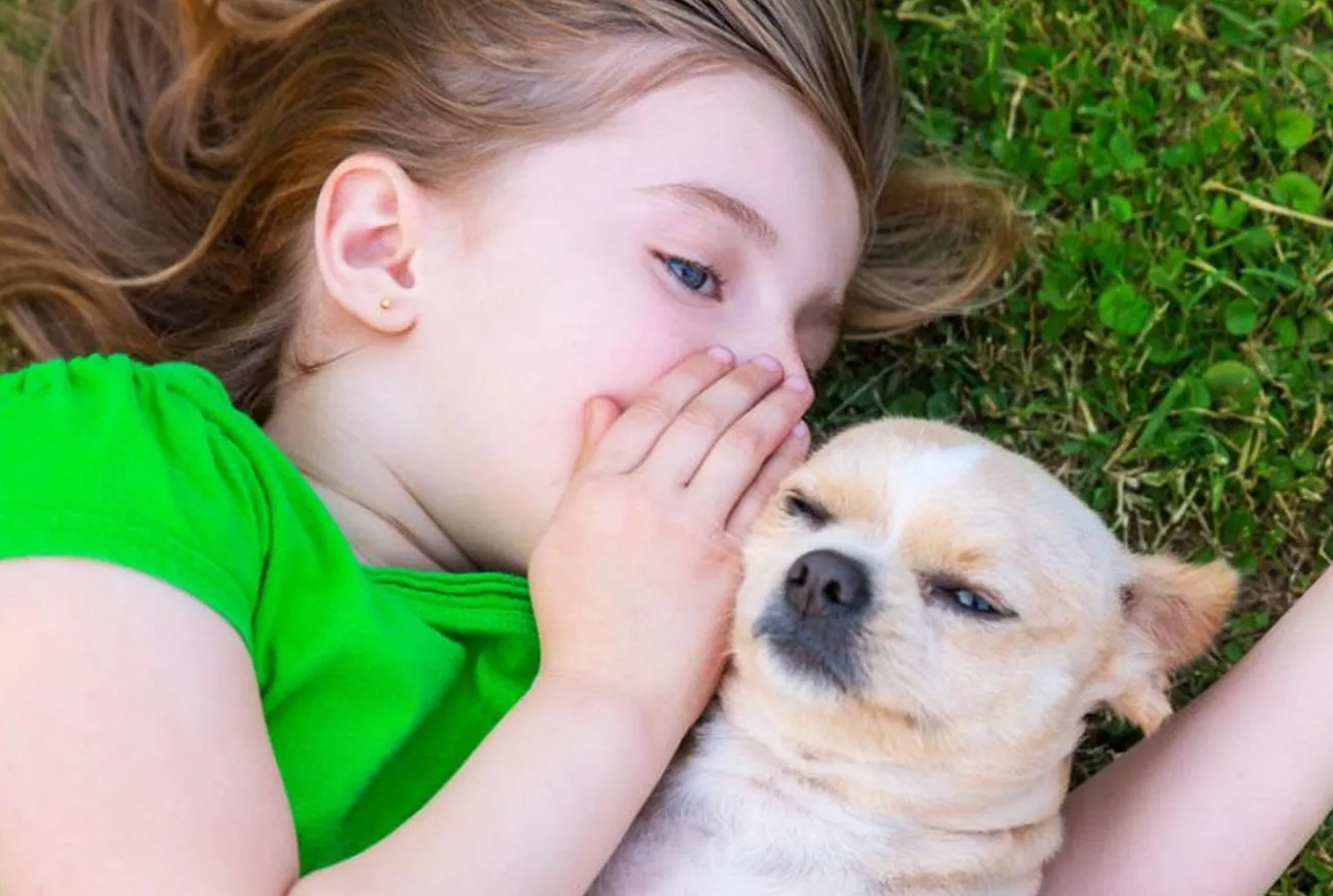 Talking to your pet: Is it good for you? Discover the benefits!